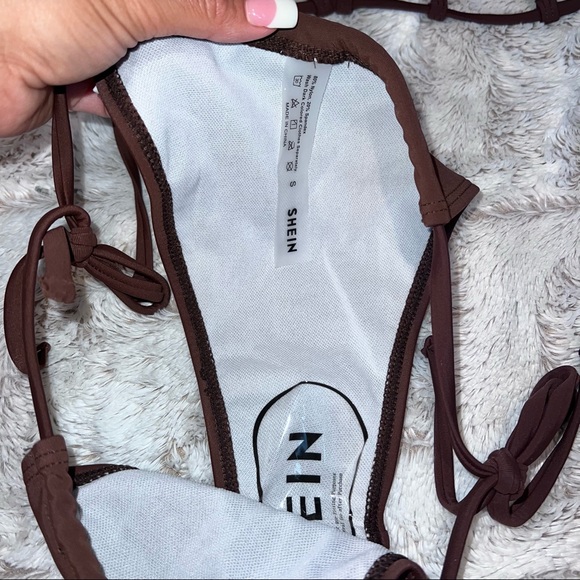 Chocolate brown bikini size small with under boob detail + sliding bottom Shein - Picture 3 of 3